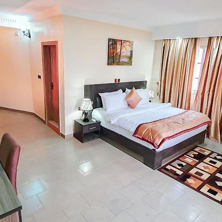 Beni Gold Hotel, Ikoyi Lagos Exteriör bild