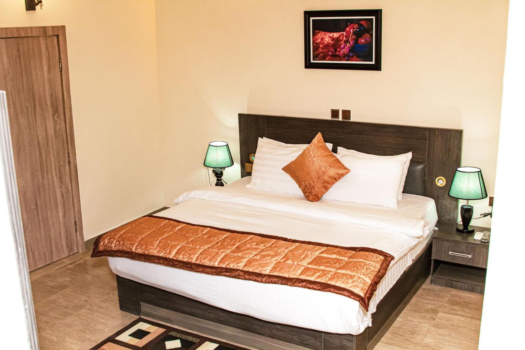 Beni Gold Hotel, Ikoyi Lagos Exteriör bild